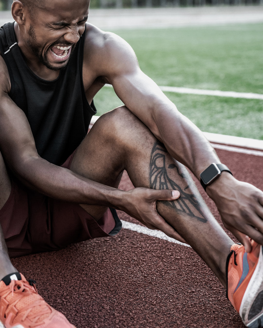 Calf pain at rest or during exercise? Discover causes and solutions