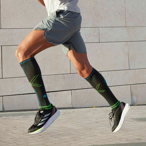 Running Socks Men | Charcoal / Bright Blue