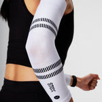 Running Arm Sleeves | White / Black