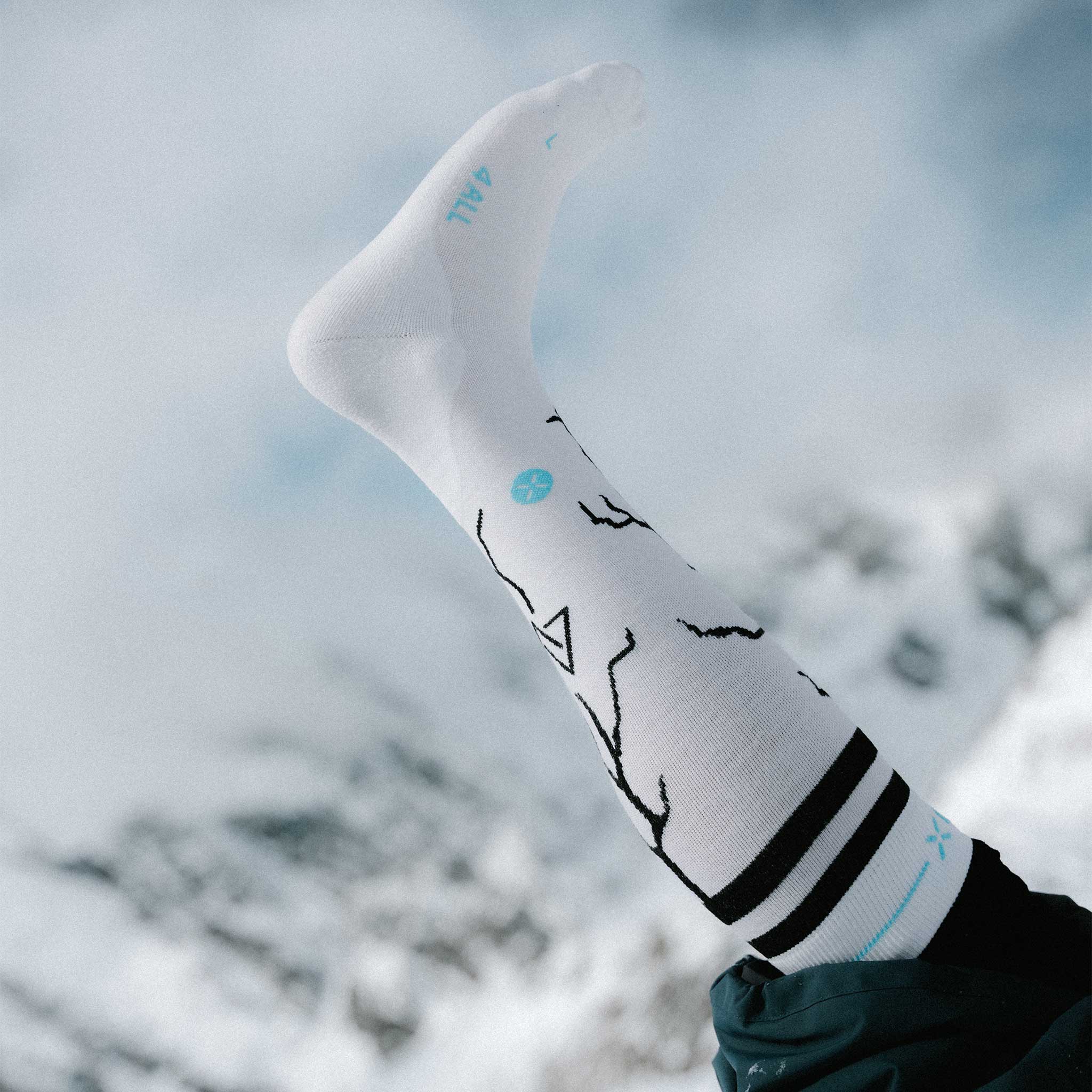 Merino Snow Socks Men – Leon Vockensperger Edition | White / Black / T