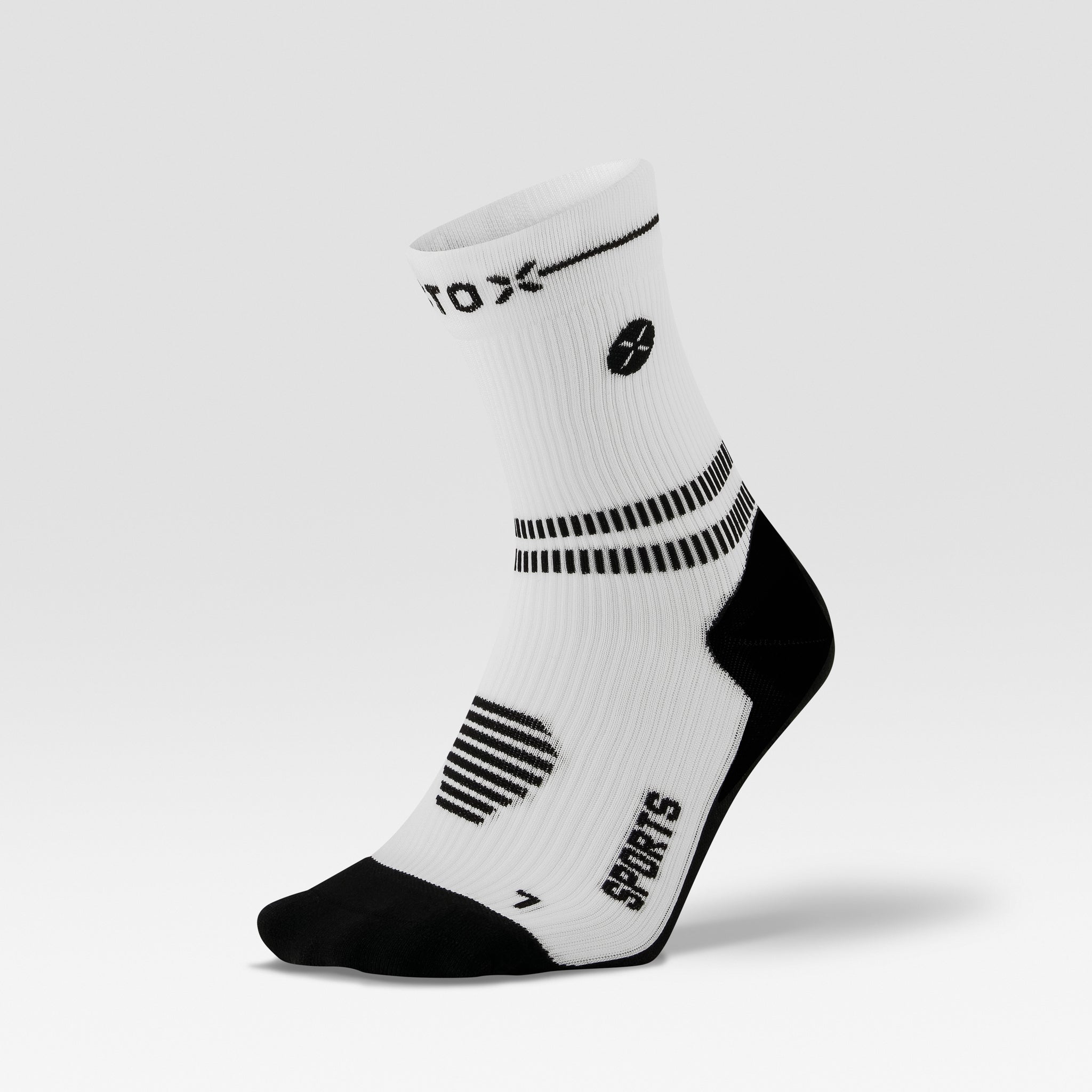 https://stoxenergy.com/cdn/shop/files/PDP_SportsAnkleSocksMen_WhiteBlack_Front.jpg?v=1768830450