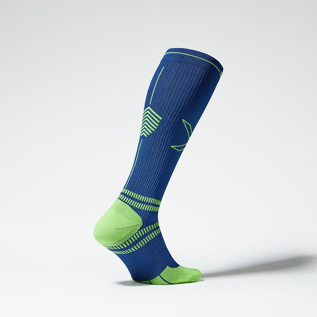 STOX Energy Socks, Sportsokken voor heren, compressieklasse 23-32 mmHg, compressiesokken, volledige voetbeddemping, voorkom blessures en spierpijn, gevoerde hiel, kousen, kniekousen, M STOX Energy Socks, Sportsokken voor heren, compressieklasse 23-32 mmHg, compressiesokken, volledige voetbeddemping, voorkom blessures en spierpijn, gevoerde hiel, kousen, kniekousen, M